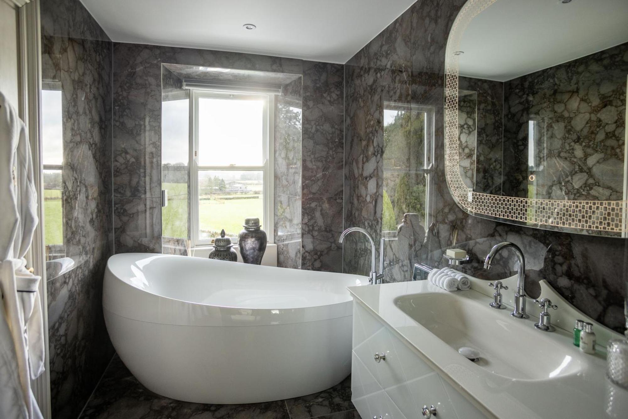 Bed and Breakfast Aynsome Manor Картмел Экстерьер фото